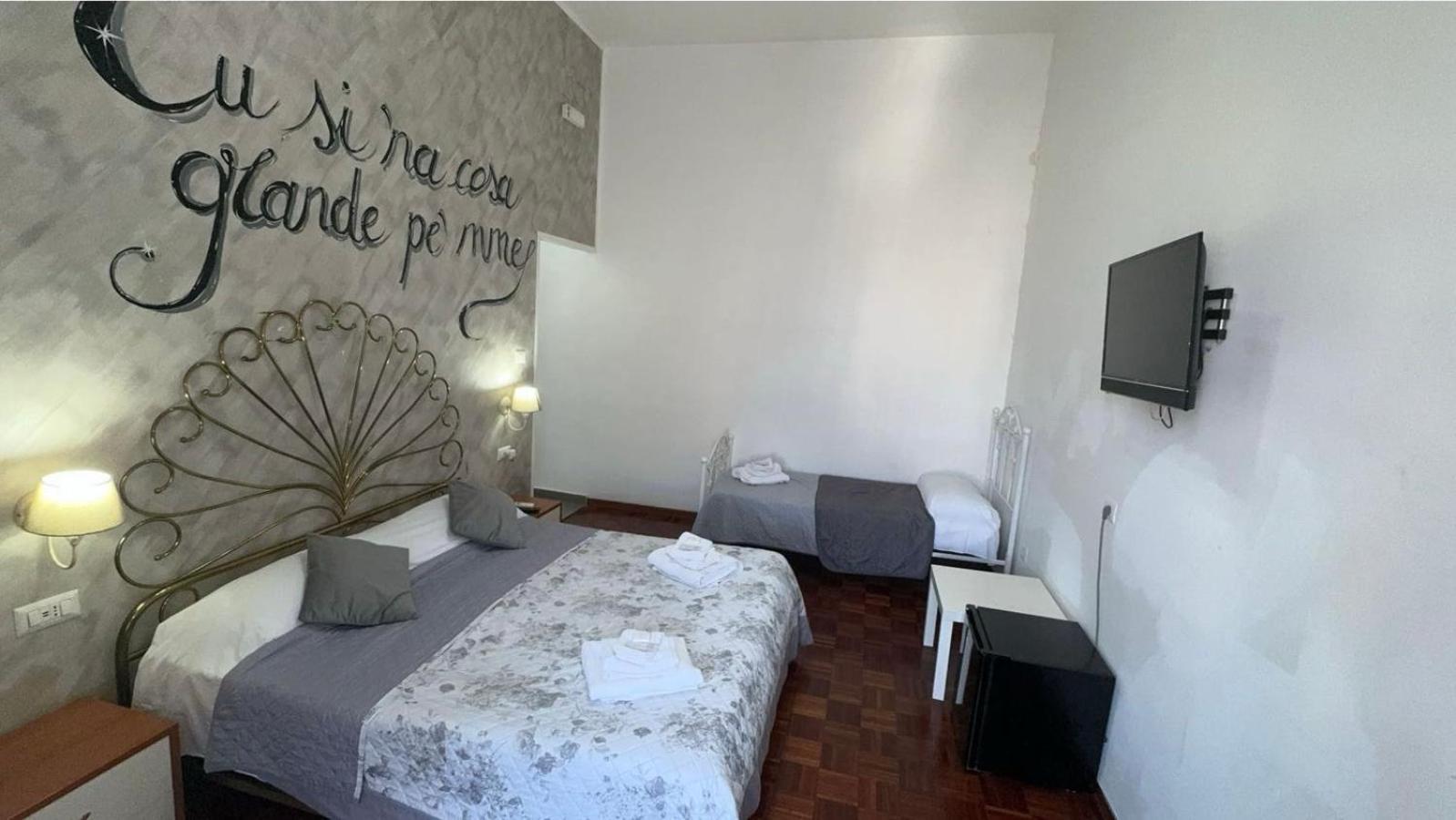 B&B House Bamba Luxury Neapel Exterior foto